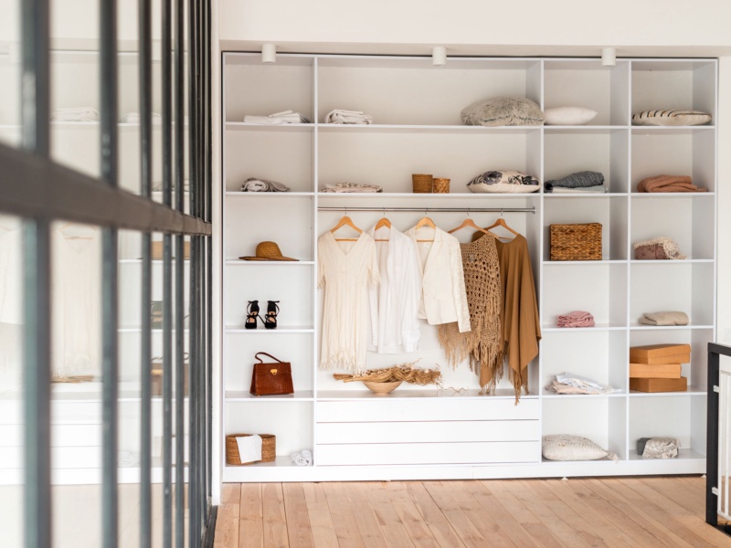 A Simplified Life Begins with an Affordable Custom Closet