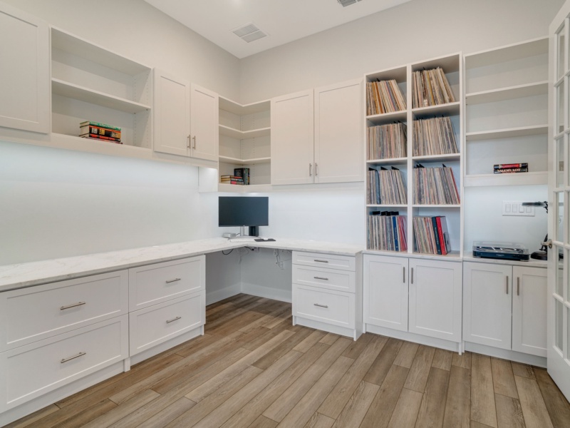 Office Organization and Design Studio