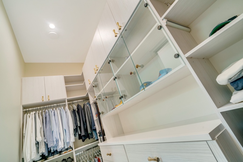 “His” Closet Mirrors the Elegance of Hers - Photo 4