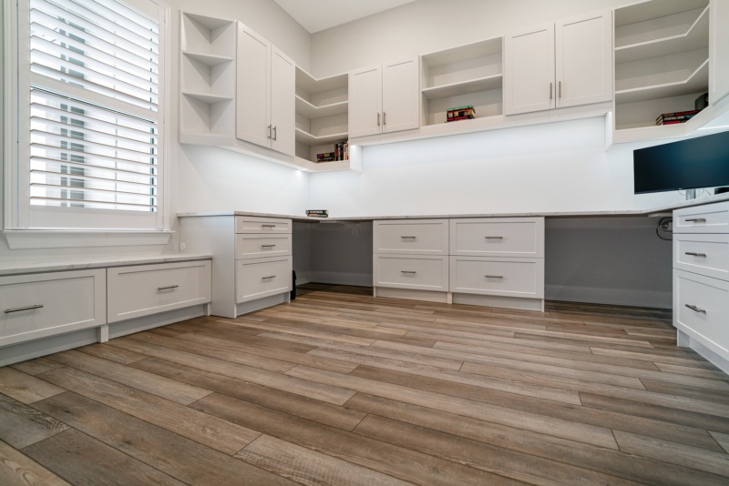 Custom Office Space - Photo 6