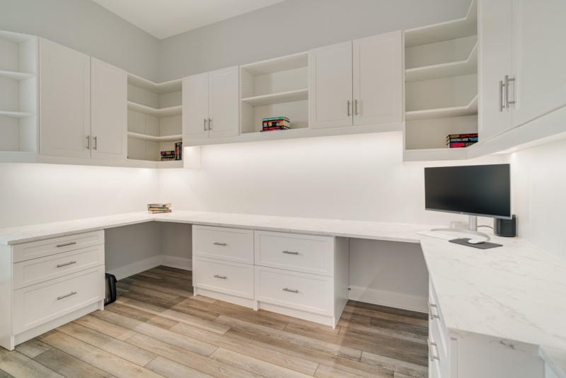 Custom Office Space - Photo 18