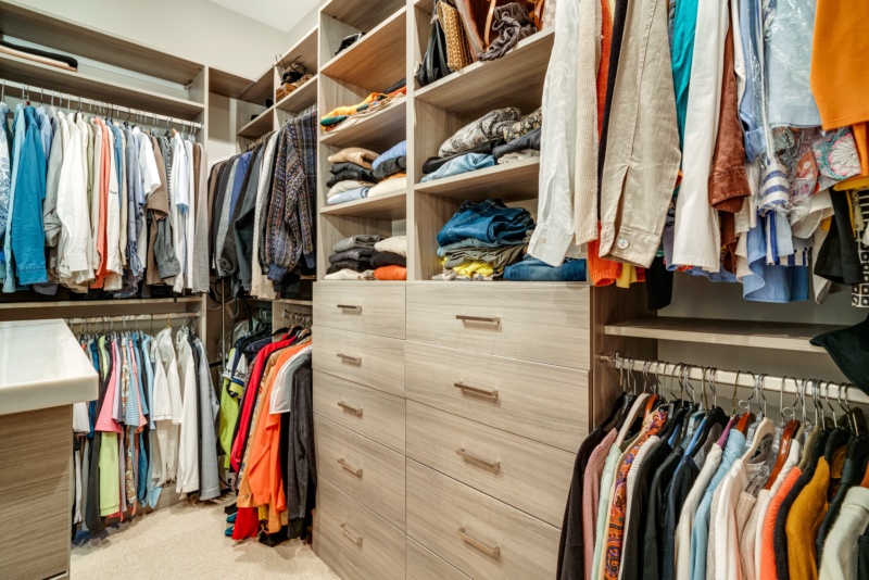 Modern Wardrobe - Photo 3