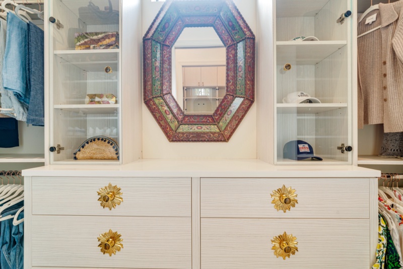 Beautifully Tailored "Hers" Closet - Photo 1