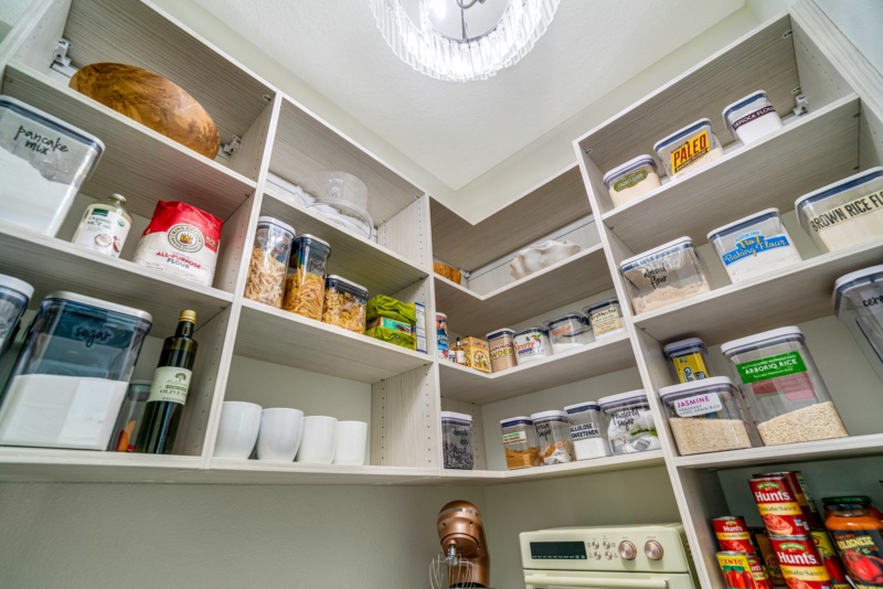 Custom Pantry - Photo 5