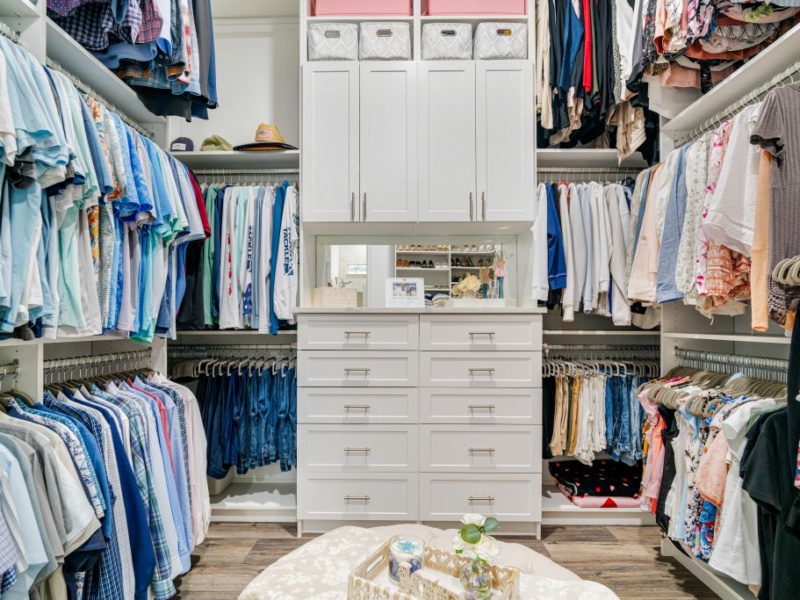 Your Perfect Closet for Less – October Price-Beating Event at Affordable Closets