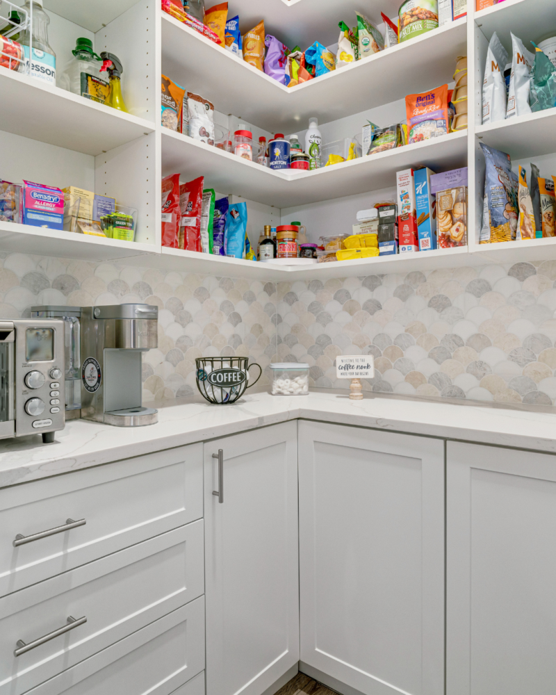 Seasonal Guest Hosting: Prepping Closets and Pantries for Thanksgiving Visitors