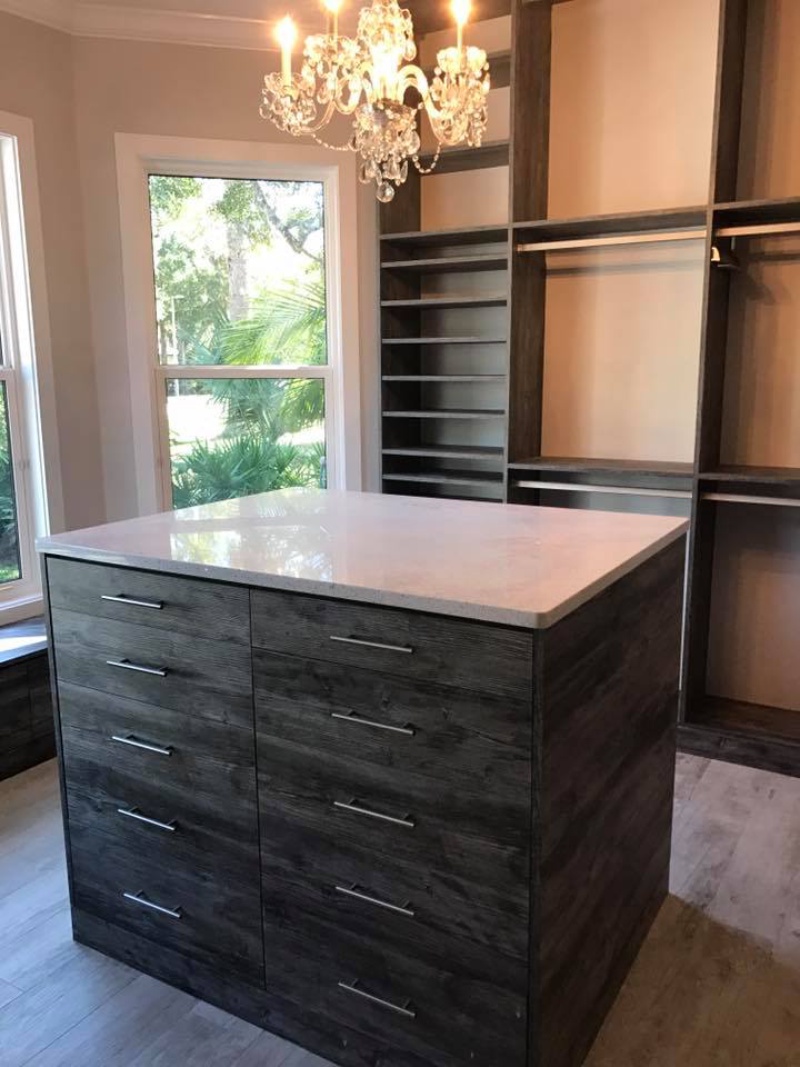 Top 10 Custom Closet Design Trends for Sarasota Homes in 2025